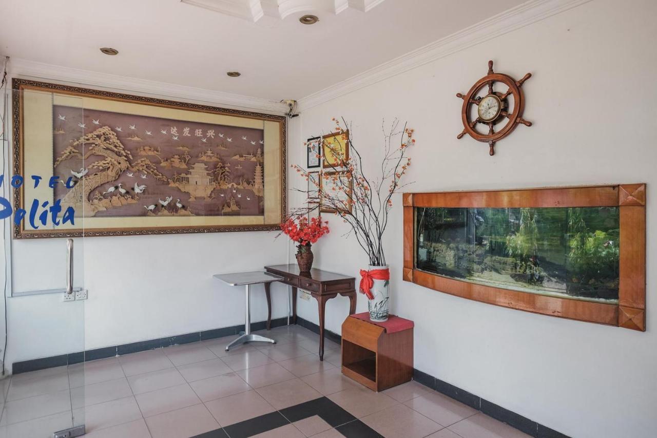 Reddoorz Near Nagoya Hill Mall Batam 5 المظهر الخارجي الصورة
