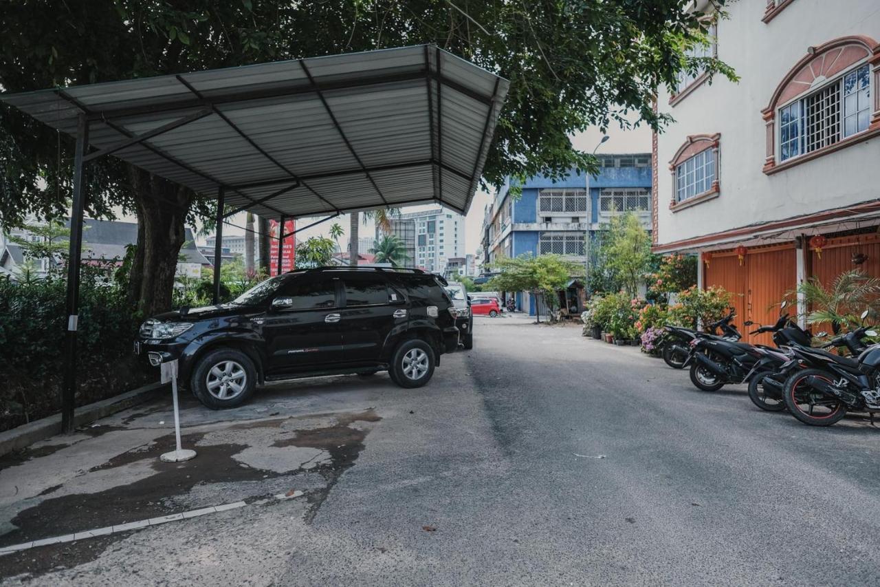 Reddoorz Near Nagoya Hill Mall Batam 5 المظهر الخارجي الصورة