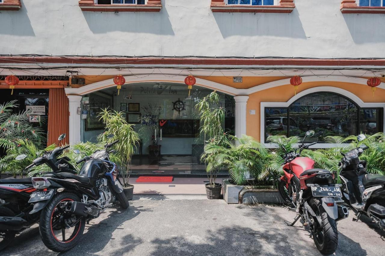 Reddoorz Near Nagoya Hill Mall Batam 5 المظهر الخارجي الصورة