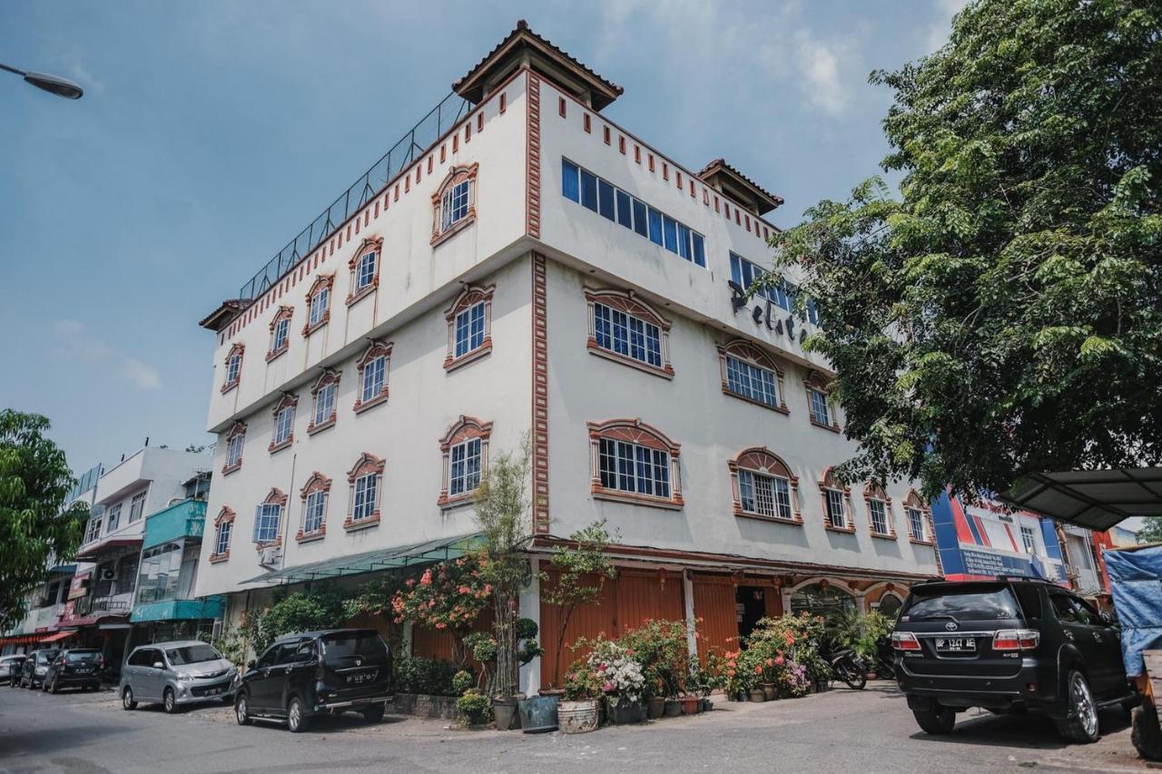 Reddoorz Near Nagoya Hill Mall Batam 5 المظهر الخارجي الصورة