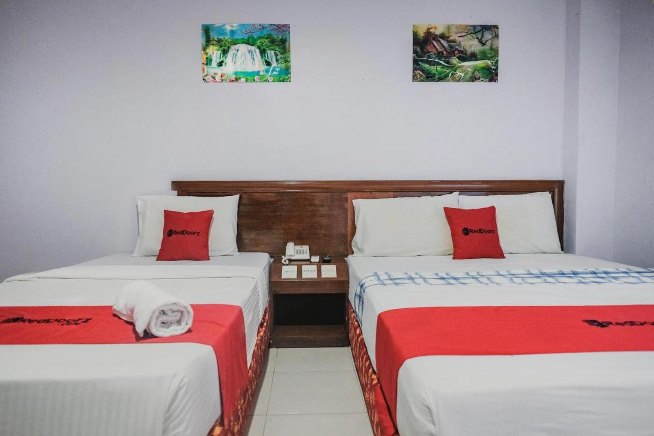 Reddoorz Near Nagoya Hill Mall Batam 5 المظهر الخارجي الصورة
